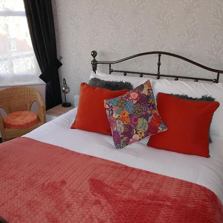 Bed and Breakfast The Boundary à Scarborough Extérieur photo