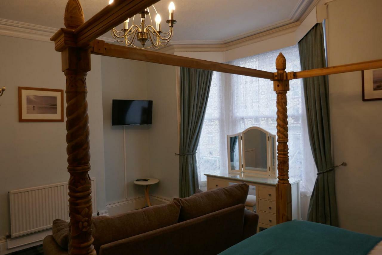 Bed and Breakfast The Boundary à Scarborough Extérieur photo